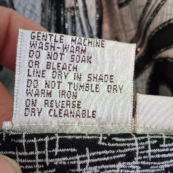 Elegant Black and Gray Lace Midi Skirt 6818 - Picture 5 of 8